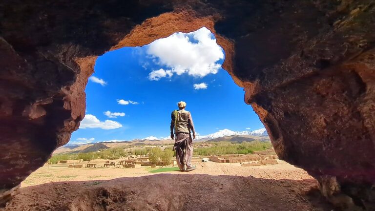 Eyes of Buddha, Bamyan